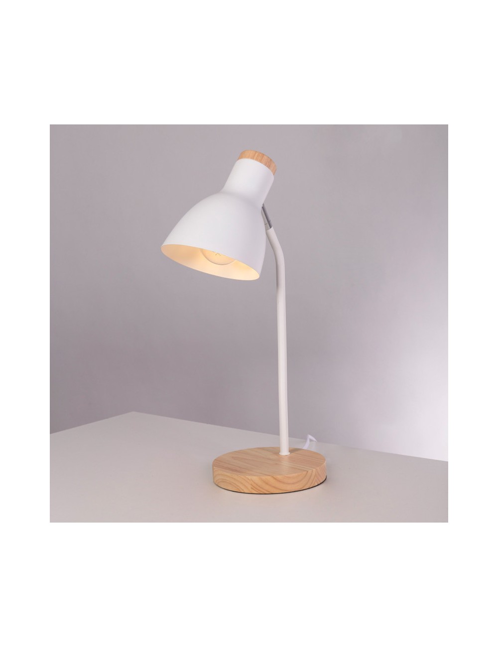 Lampe De Table \"Nizhnekamsk\" [SKD-T1000]